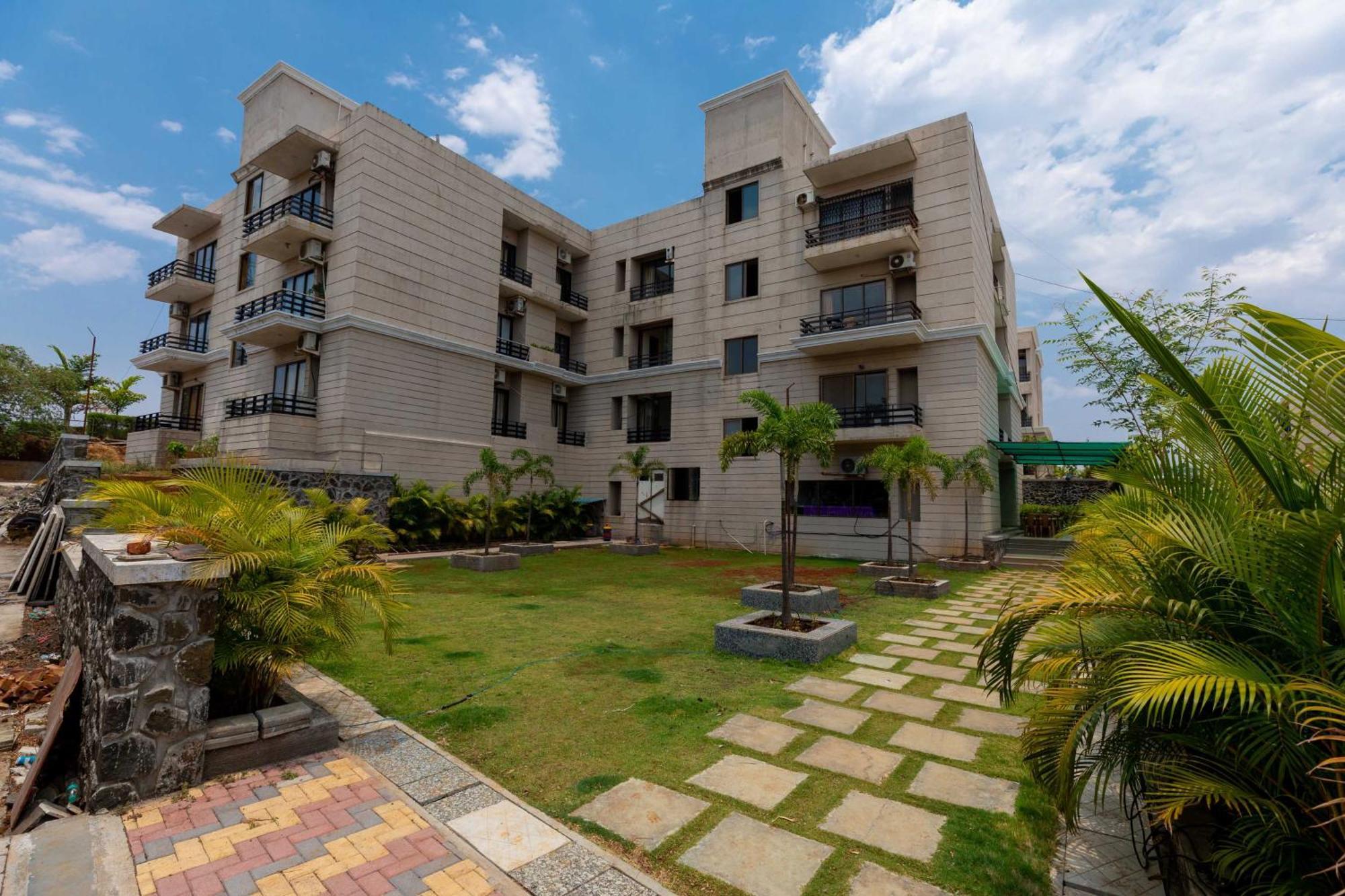 Vivaant Retreat And Conventions Hotel Igatpuri Exterior photo